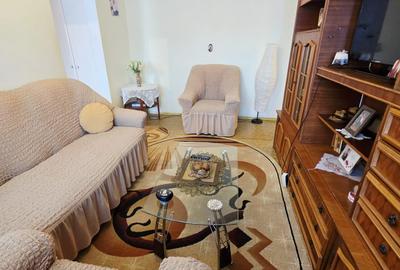 Apartament cu 3 camere semidecomandat, mobilat în Central - 9