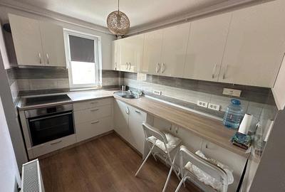 Apartament cu 2 camere semidecomandat, mobilat în Central