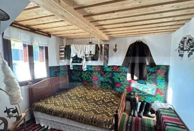 Spațiu comercial, de 200 mp, în Central - 9