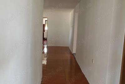 Casa de Vanzare Casa de Vanzare - 10