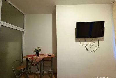 Vand garsoniera spatioasa in zona CET, Constan?a proprietar - 1
