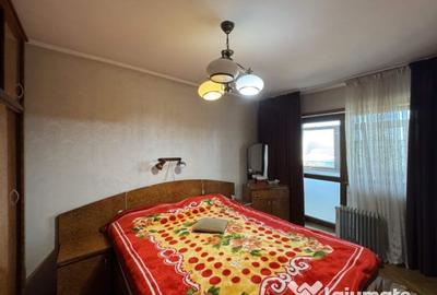 Casă cu 8 camere cu Teren 4057 Mp în Găneasa - 9