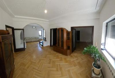 Apartament cu 4 camere în Moșilor - 10