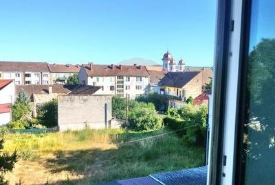 Apartament cu 3 camere, ultracentral, dar retras ?i intim - 2