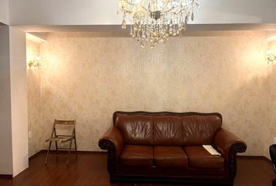 Apartament cu 3 camere decomandat, mobilat în Prelungirea Ghencea - 2