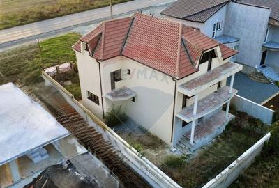 Casa / Vila cu 4 camere de vanzare vedere lac  Ovidiu Constanta Casa / Vila cu 4 camere de vanzare vedere lac  Ovidiu Constanta - 19