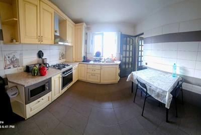 Casă cu 3 camere în Central - 6