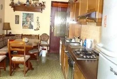 Casă cu 6 camere în Central - 1