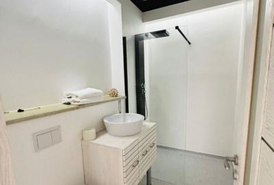 Casă cu 12 camere cu Teren 200 Mp în Central - 5