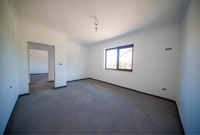 Casă cu 4 camere în Central - 6