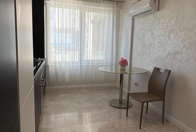 Apartament cu 7 camere în Central - 2