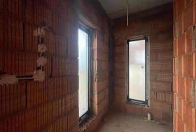 Duplex cu 3 camere cu Canalizare în Urseni - 8