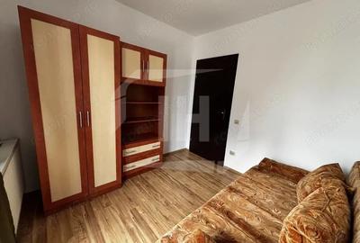 Apartament cu 3 camere semidecomandat, mobilat în Zorilor