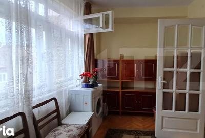 Apartament cu 3 camere în Tractorul - 3