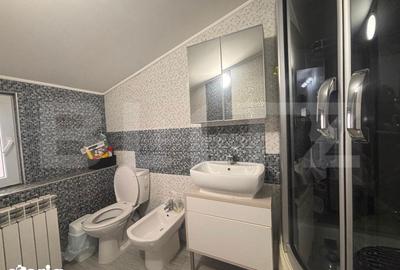 Apartament cu 4 camere decomandat în Central - 2