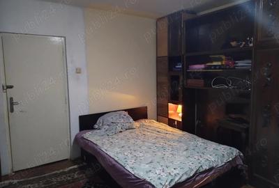 Proprietar ofer pentru inchriat un apart cu o camera, decomandat langa Facultatea de Medicina, 270 e - 2