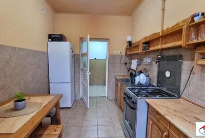 Apartament cu 3 camere decomandat în Central - 7