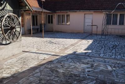 Casa de vânzare plus teren de casa - 1