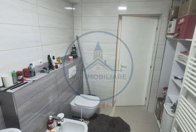 Apartament cu 3 camere decomandat în Teaca - 2