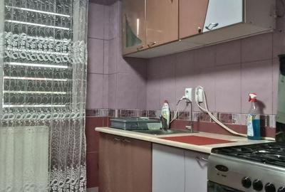 Apartament cu 2 camere semidecomandat în Micro 3