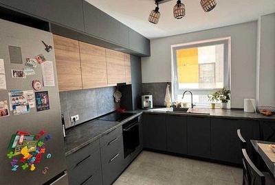 Apartament cu 2 camere decomandat, mobilat în Tractorul