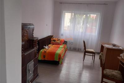 Casă individuală cu 4 camere cu Teren 600 Mp în Titulescu - 6