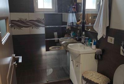 Apartament cu 2 camere decomandat în Inel II