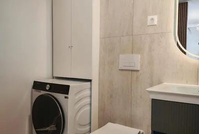 Apartament cu 2 camere decomandat în Titan
