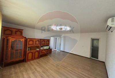 Spatiu Generos de Inchiriat - Ideal pentru Birouri, Clinica sau Cresa! - 8