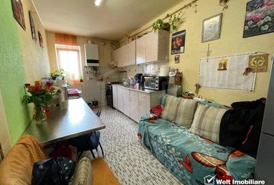 Apartament cu 2 camere decomandat, mobilat în Iris