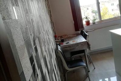 Garsonieră decomandată în Sud - 3