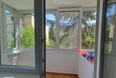 Apartament cu 2 camere decomandat în Ștrand - 2