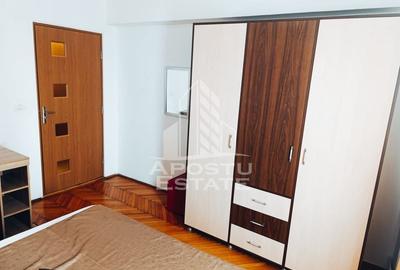 Apartament cu 3 camere, Central, Mobilat, Utilat Apartament cu 3 camere, Central, Mobilat, Utilat - 2
