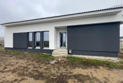 Duplex cu 3 camere cu Canalizare în Urseni - 1