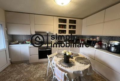 Casă cu 4 camere cu Teren 157 Mp în Central - 13