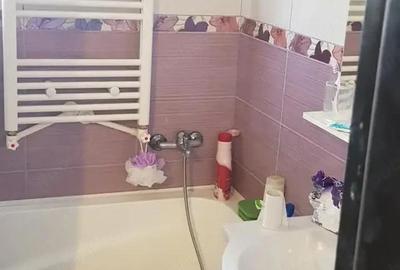 Garsonieră decomandată în Baza 3 - 4