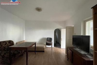 Casă cu 3 camere cu Canalizare în Central - 10