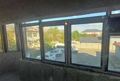 Apartament cu 4 camere decomandat în Central - 8