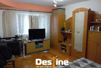 Apartament cu 3 camere decomandat, mobilat în Canta