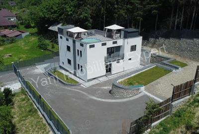 Casă cu 6 camere cu Teren 982 Mp în Central - 7