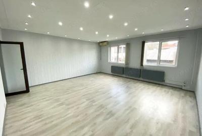 Casă cu 7 camere cu Canalizare în Pache Protopopescu - 12