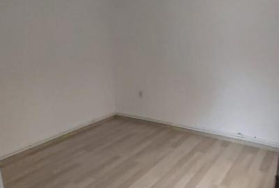 Casă cu 5 camere cu Teren 220 Mp în Brătianu - 7