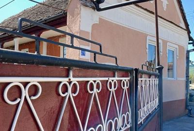 Casă cu 4 camere în Șoimuș - 2