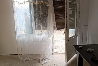 Spatiu Comercial cu spatiu de locuit si teren central - 9