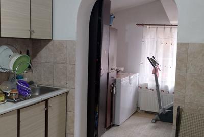 Casă cu 4 camere în Vânători - 1