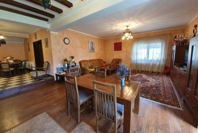 Casă cu 7 camere cu Canalizare în Corbeanca - 4
