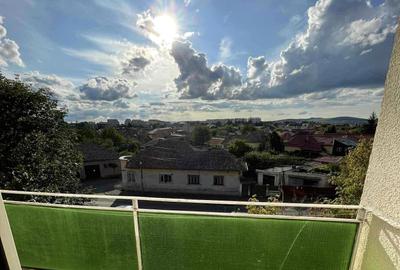 Apartament cu 2 camere decomandat în Central - 1