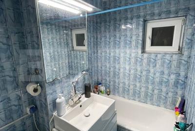 Apartament cu 3 camere semidecomandat în Brazda lui Novac