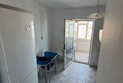 Ap. 3 cam. TOMIS 3 vis-a-vis de Clinica MRINI, 71 mp - 6