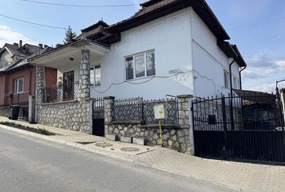 Casă cu 4 camere în Central - 7